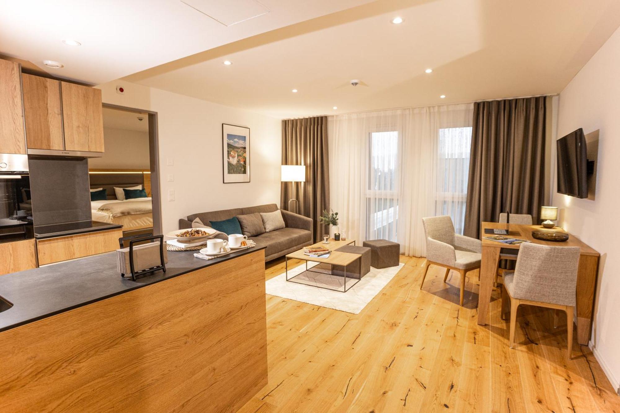 Hotel Lms - La Maison Suisse - Doettingen Dottingen
